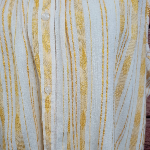 Lucky Brand Yellow Tie Front Top L - Picture 4 of 5